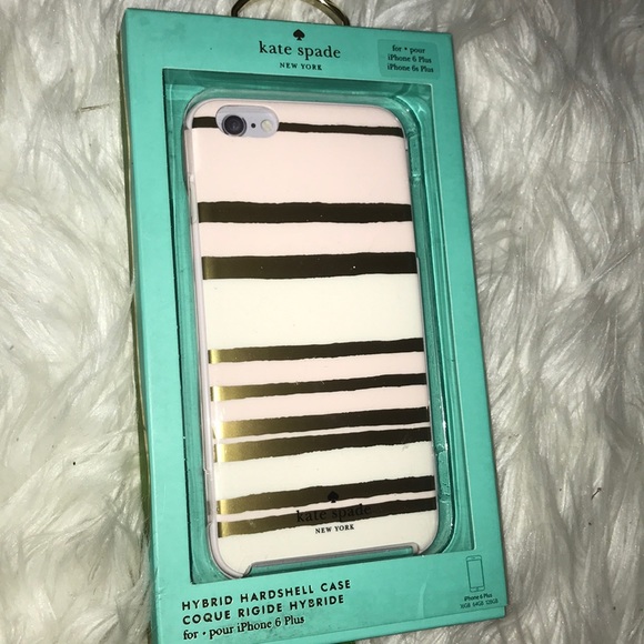 kate spade Accessories - Kate Spade iPhone 6, 7,  or 8 Plus case